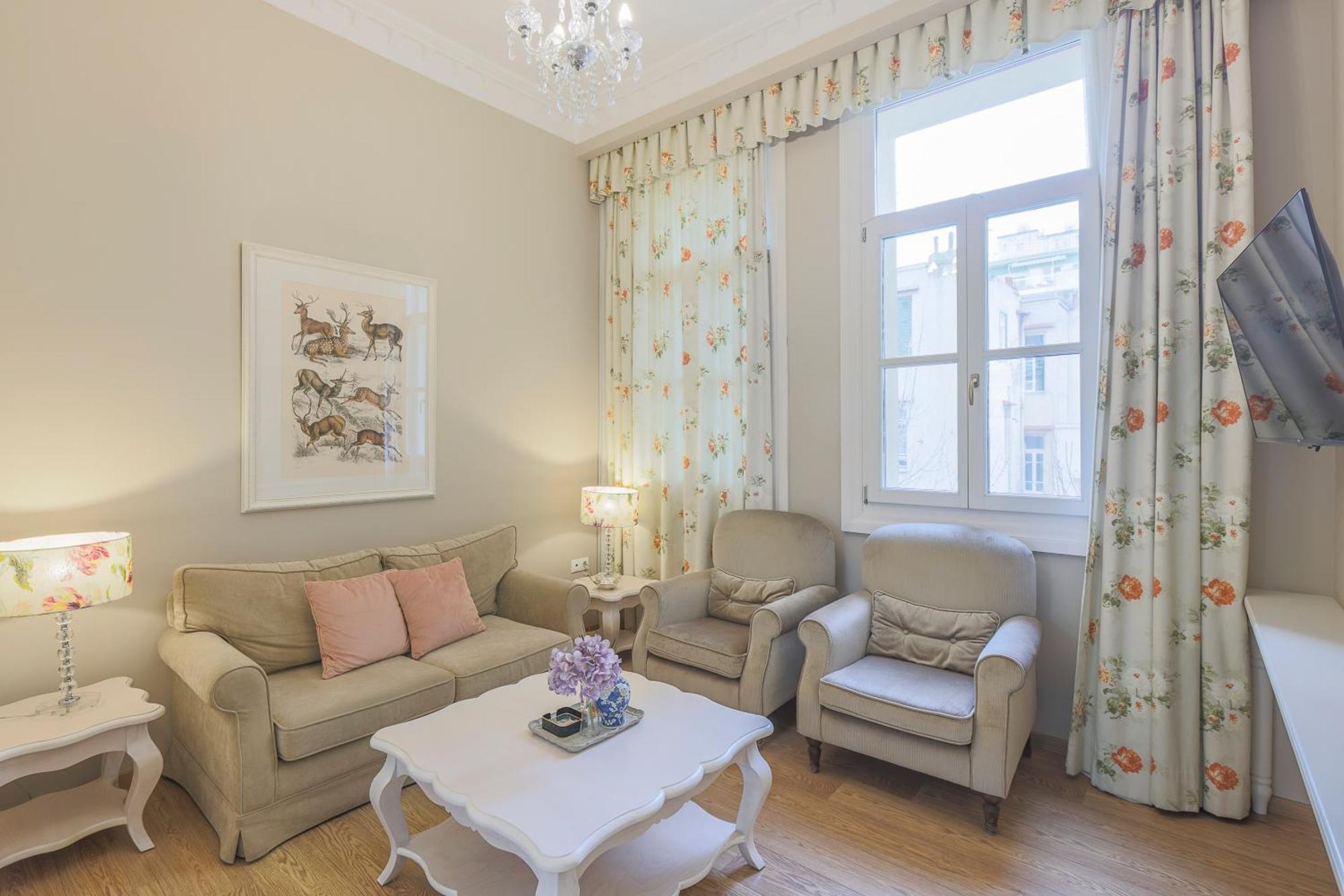 Gatto Perso Luxury Studio Apartments Солун Екстериор снимка
