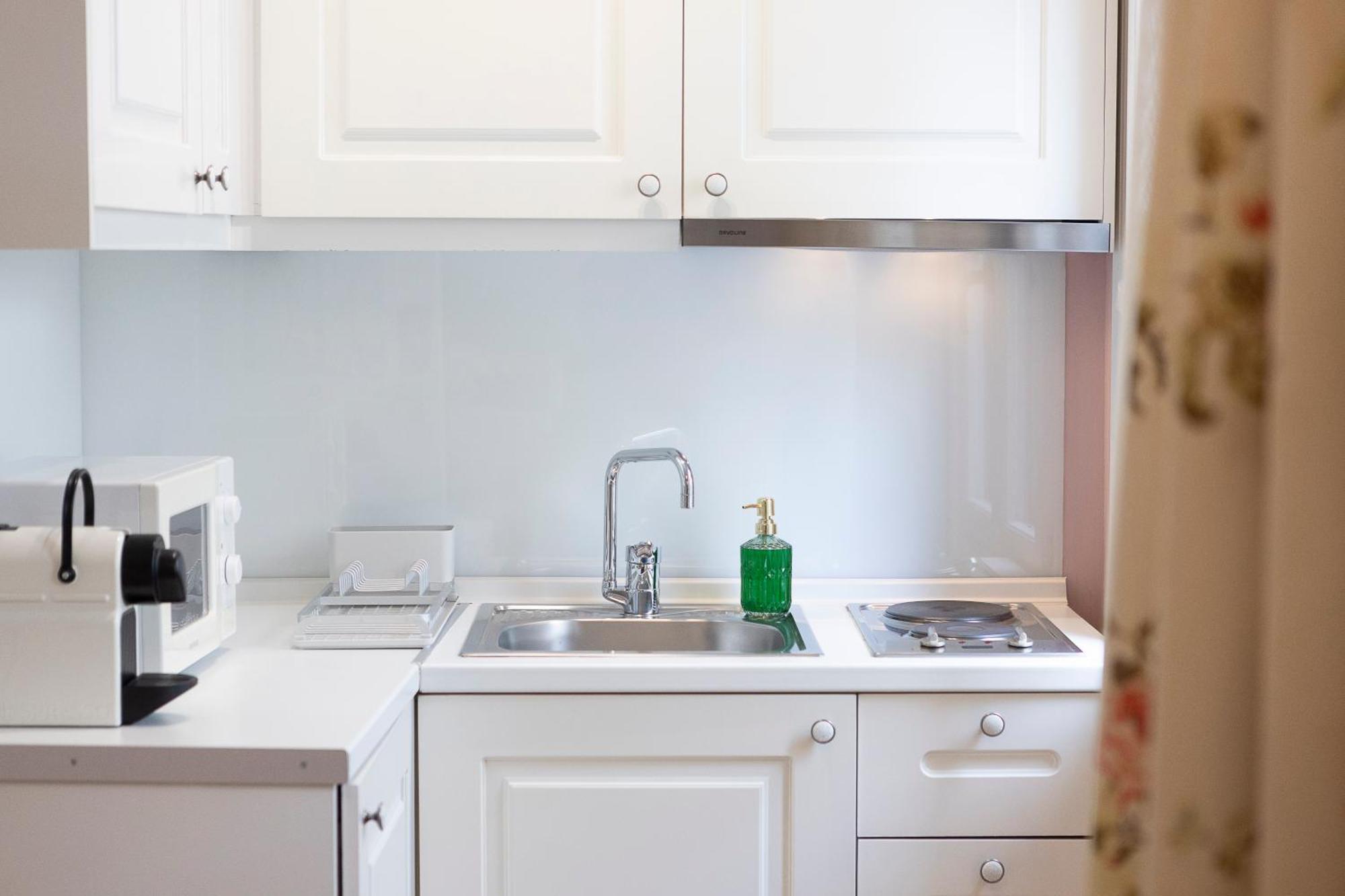 Gatto Perso Luxury Studio Apartments Солун Екстериор снимка
