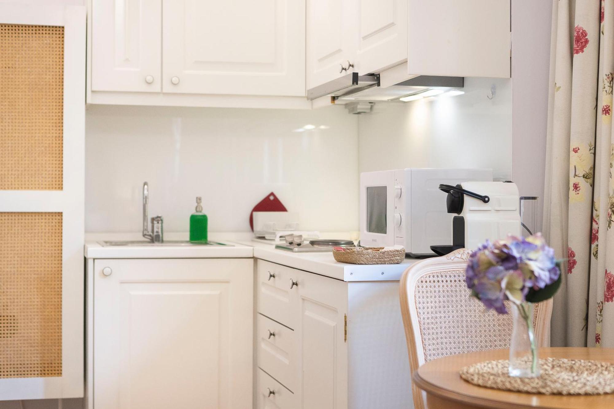 Gatto Perso Luxury Studio Apartments Солун Екстериор снимка