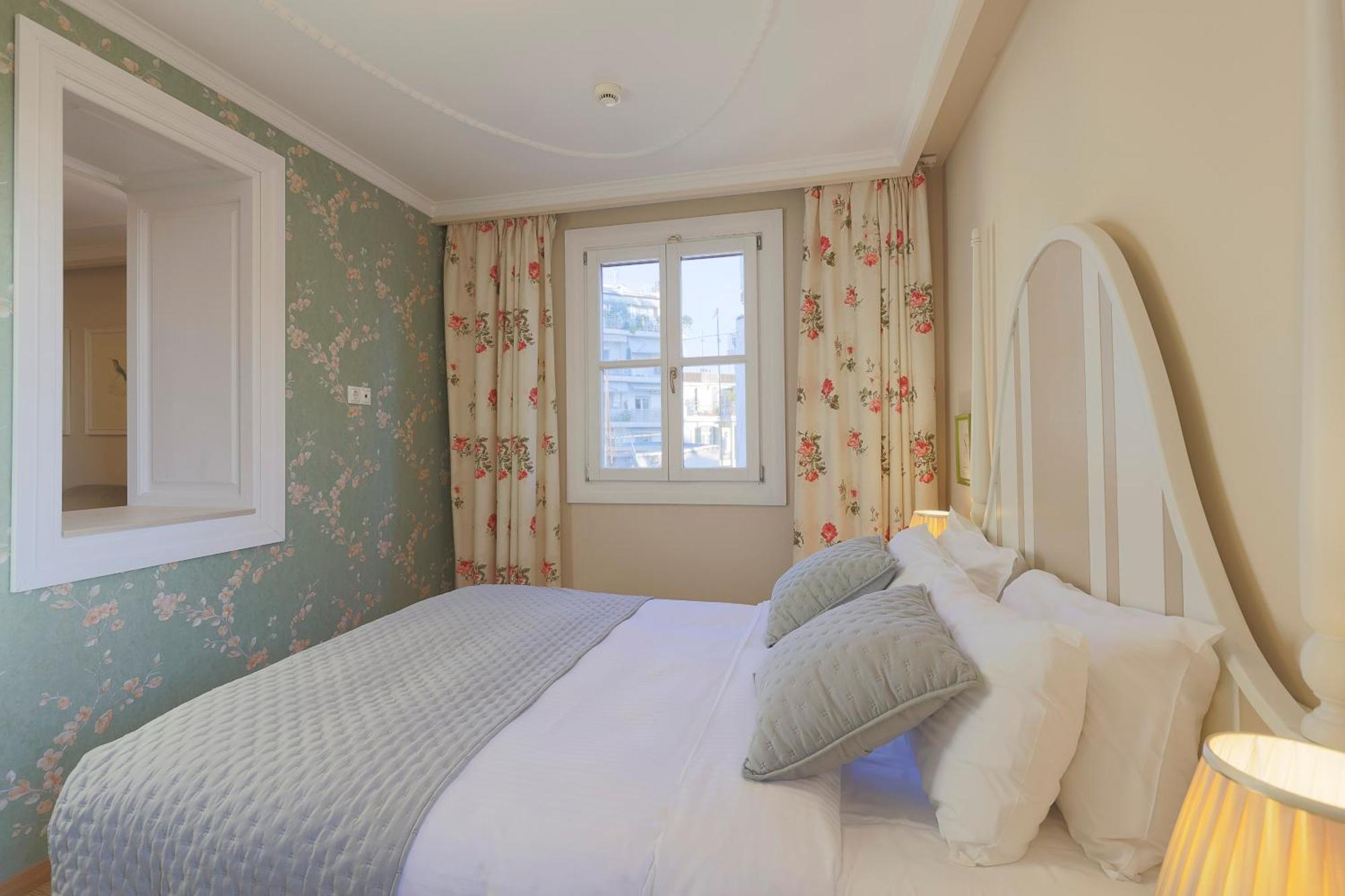 Gatto Perso Luxury Studio Apartments Солун Екстериор снимка