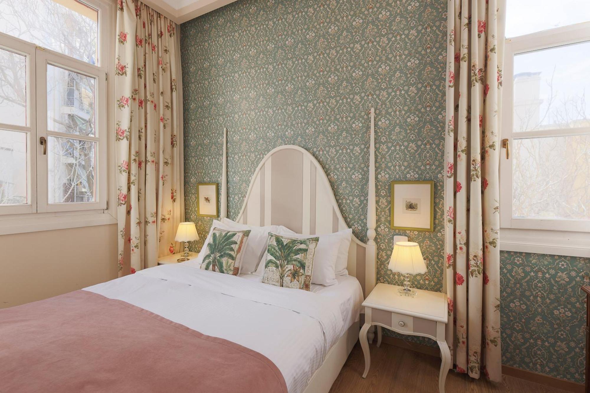 Gatto Perso Luxury Studio Apartments Солун Екстериор снимка
