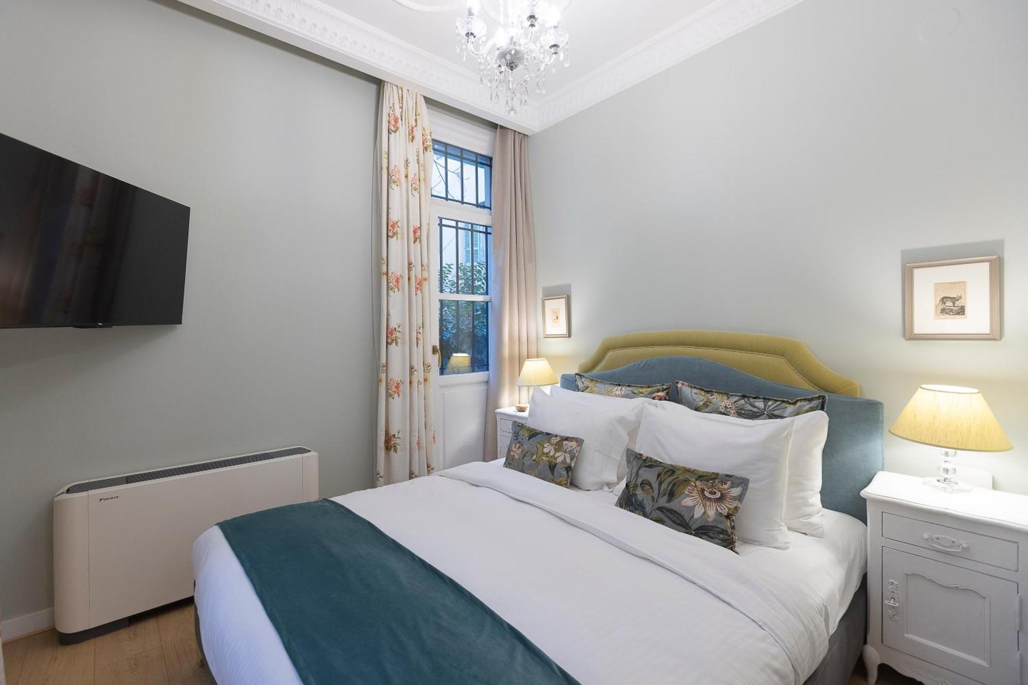 Gatto Perso Luxury Studio Apartments Солун Екстериор снимка